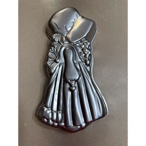 Wilton Holly Hobbie Cake Pan American Greetings Vintage 1975 Girl Bonnet 502-194
